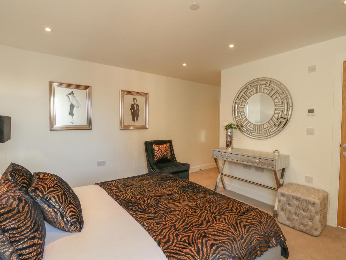 Harbourside Haven Apartment 3 Weymouth Bagian luar foto