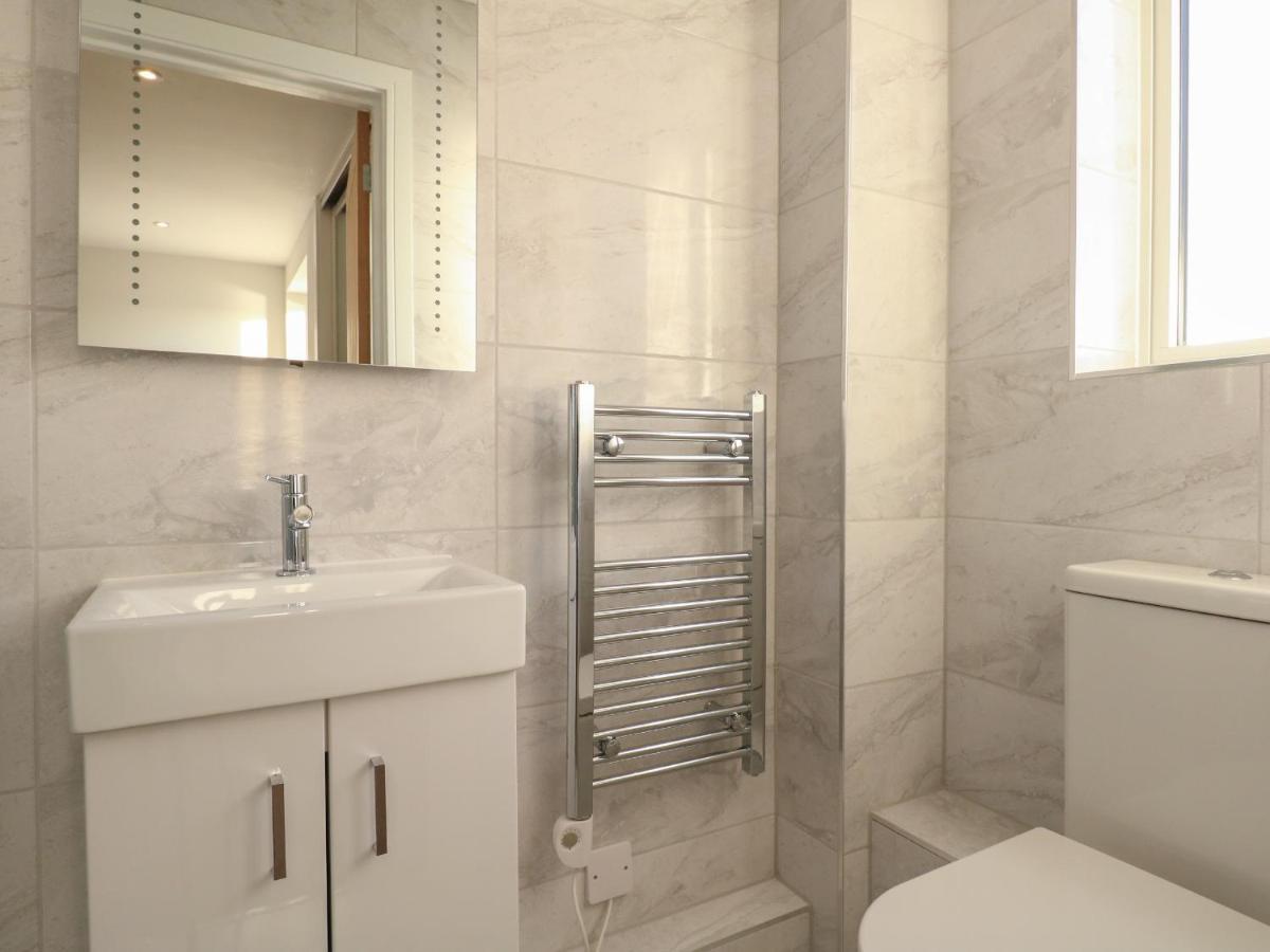 Harbourside Haven Apartment 3 Weymouth Bagian luar foto