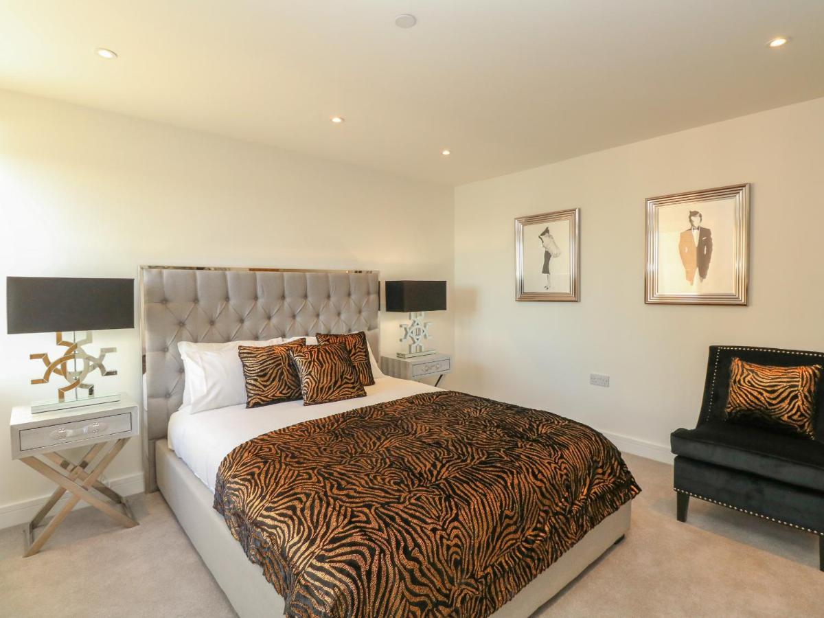 Harbourside Haven Apartment 3 Weymouth Bagian luar foto